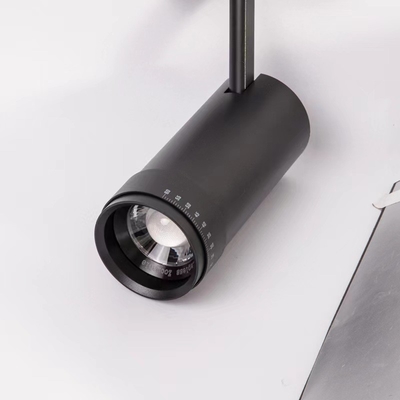 90 Ra 1CCT eingebauter Fahrer Anti-Blendung 10-60 Grad Zoombare Linse LED Fokuslicht Streckenlicht 0,8kg