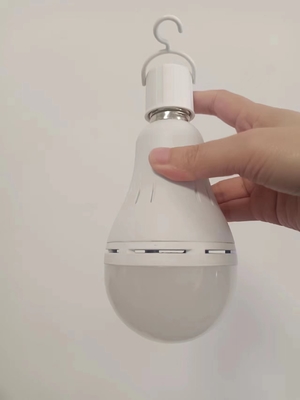 Lithium-Ionen-LED-Glühlampe mit wiederaufladbarer Batterie 12W E27 B22 für Notfall- und gesunde Verwendung