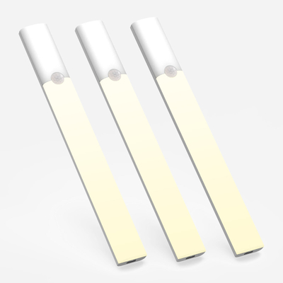 Spezielles Design Wohndekoration LED-Langstreifenwandlampe mit anderen Schattenmaterial