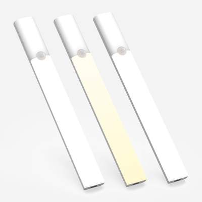 Spezielles Design Wohndekoration LED-Langstreifenwandlampe mit anderen Schattenmaterial