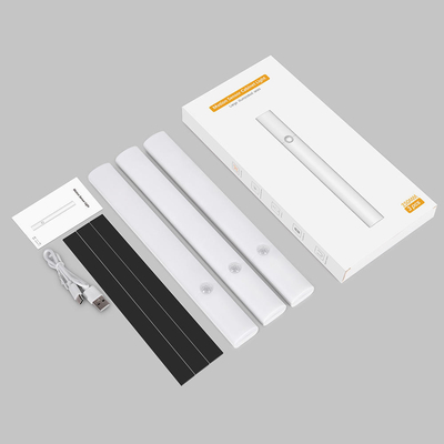 Spezielles Design Wohndekoration LED-Langstreifenwandlampe mit anderen Schattenmaterial