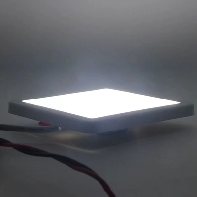 LED-Lampen mit hohem Lichtverbrauch 3W-24W für Einbauteile/Flächenmontage in weißer Farbe
