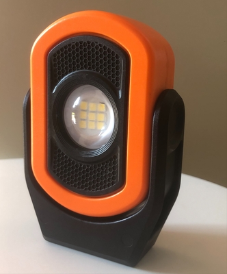 110lm/w Wiederaufladbar 780 Lumen Tragbare LED Camping-Arbeitslicht mit Magnetschalter