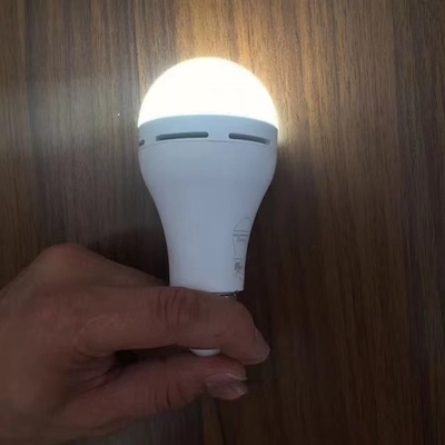 7W/10W LED-Notfall-Wiederaufladbare E27/B22-Glühlampen mit einstellbarer Helligkeitsunterstützung