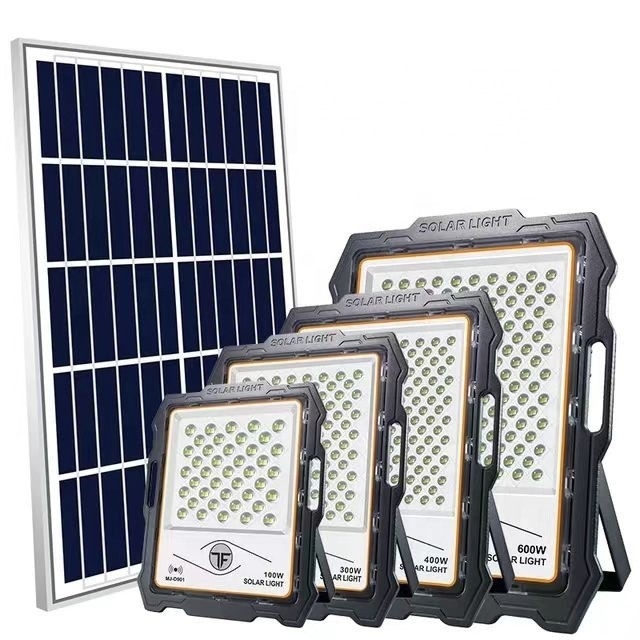 15000 Arbeitsstunden Lebensdauer Solar-LED-Außenlicht für wasserdichtes Lagerstadion